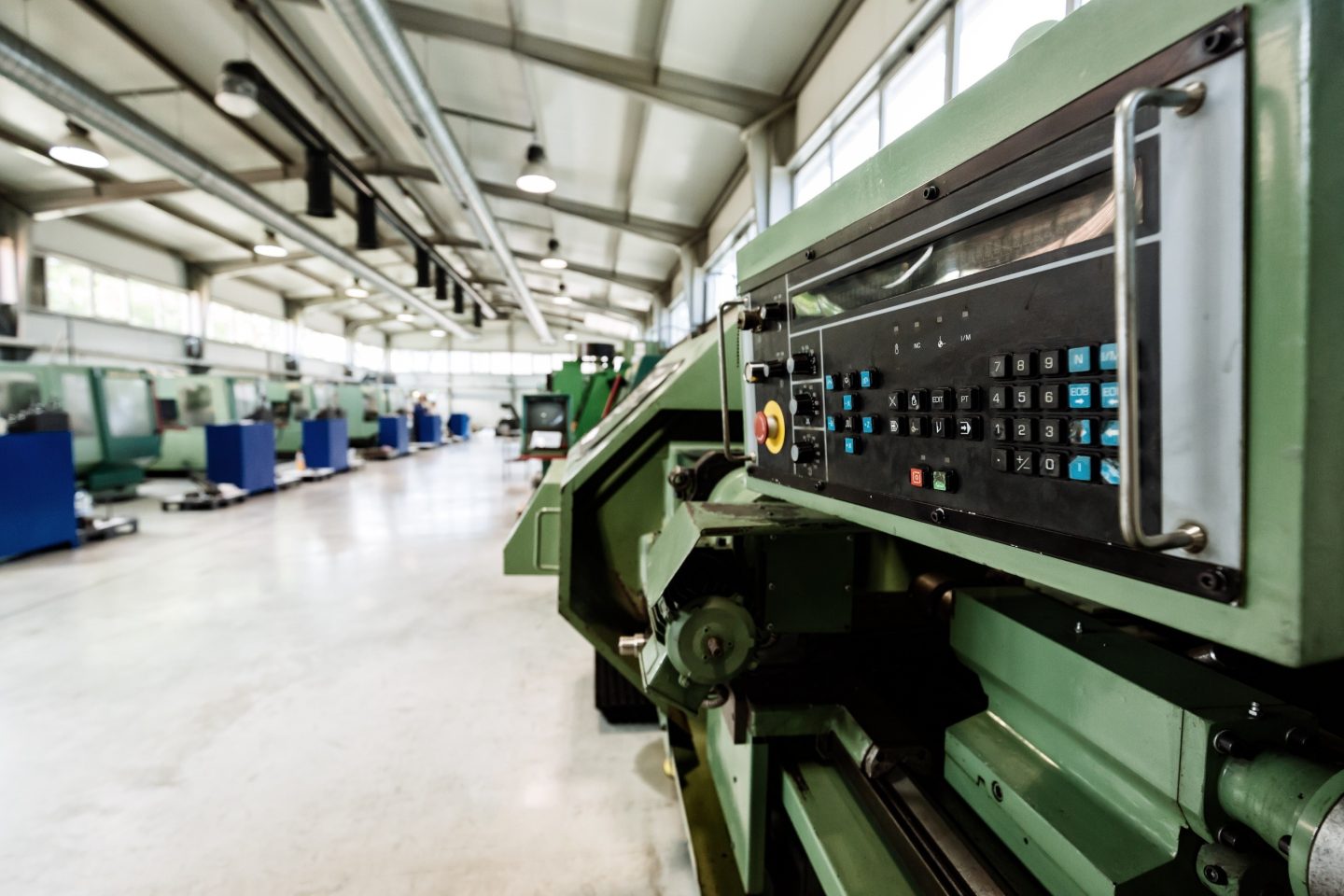 Do You Need an Industrial UPS for Your Indoor Application? featured image