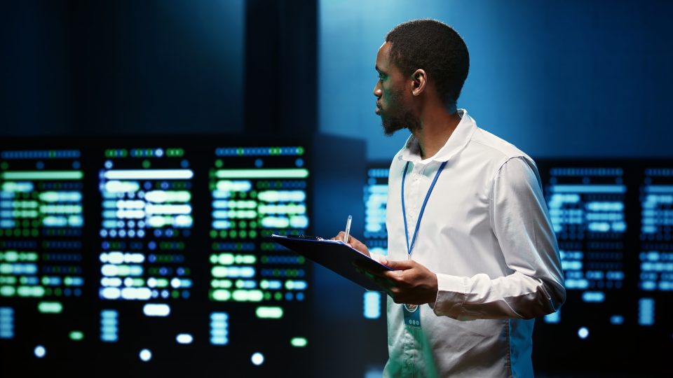 online double conversion UPS, Online Double Conversion, UPS Systems, AI Workloads, AI Data Centers, Mission-Critical Power, Battery Management, Power Infrastructure